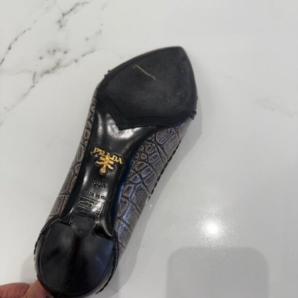 Prada kitten heel pumps - Picture 4 of 4